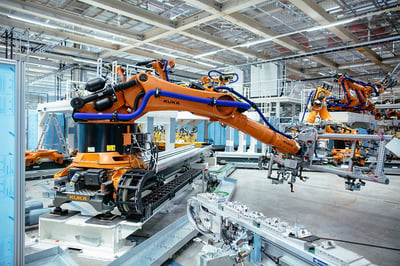 Abb2-Volkswagen_Anlagenbau_Roboterinstallation_144px
